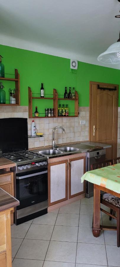 Stylowy Apartament Na Ptasiej Gorze Еленя-Гура Экстерьер фото