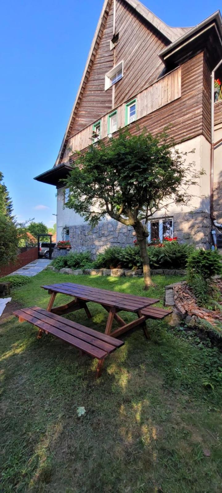 Stylowy Apartament Na Ptasiej Gorze Еленя-Гура Экстерьер фото